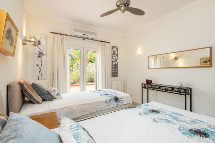 Image No.10-2 Bed Apartment for sale