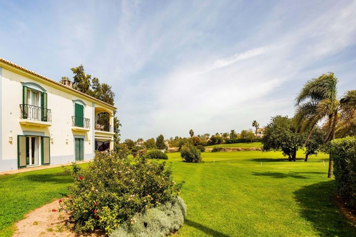 Image No.13-1 Bed Property for sale