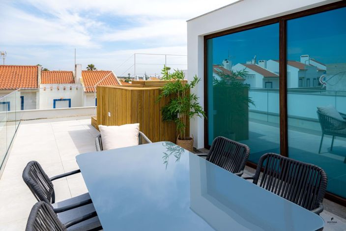 Image No.17-2 Bed Apartment for sale