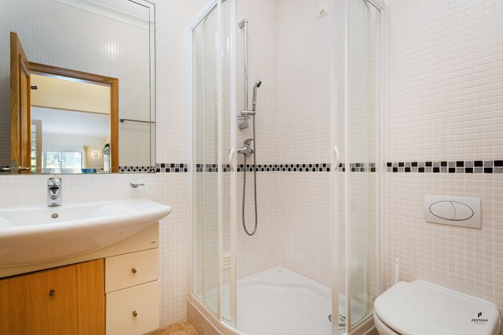 Image No.10-4 Bed Villa for sale