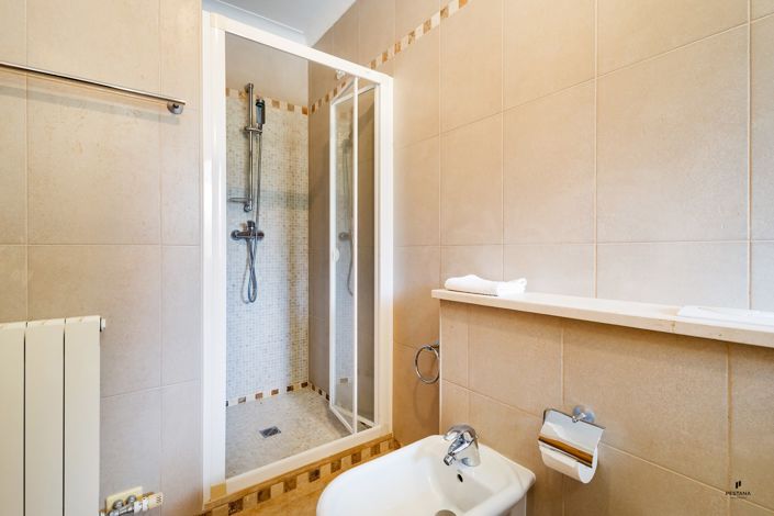 Image No.14-4 Bed Villa for sale