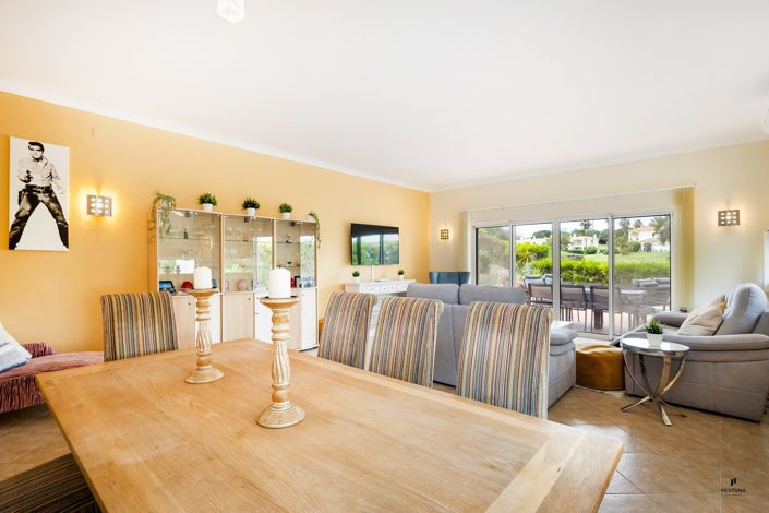 Image No.3-4 Bed Villa for sale