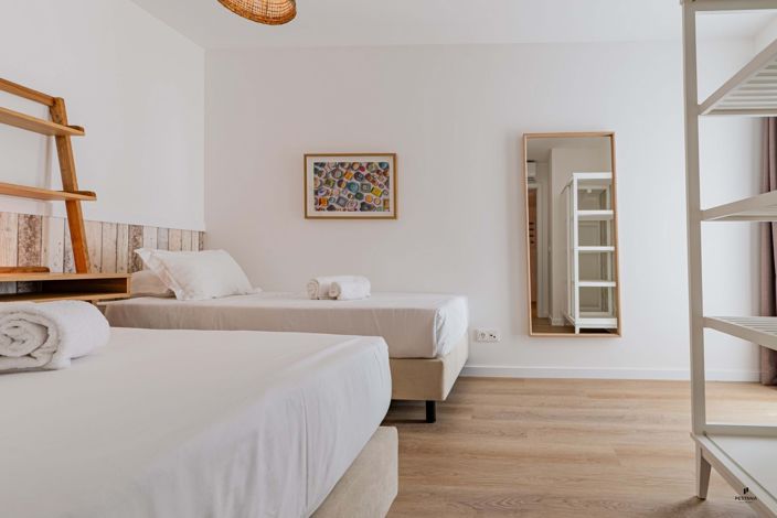 Image No.7-2 Bed Property for sale