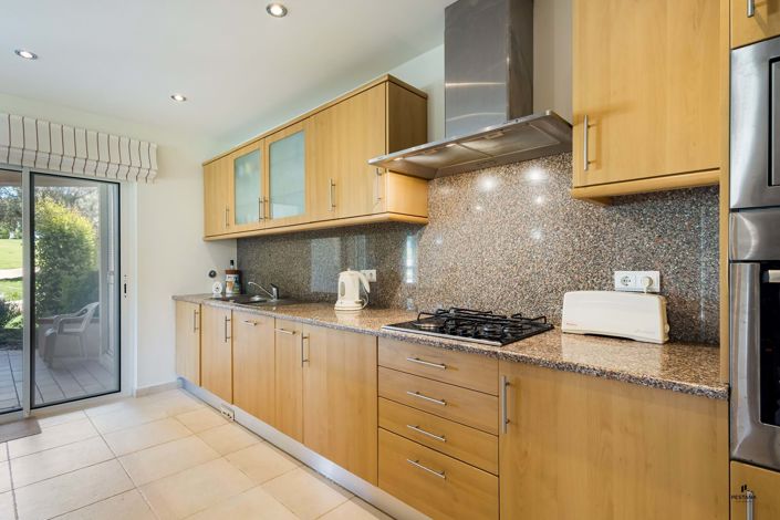 Image No.4-2 Bed Property for sale