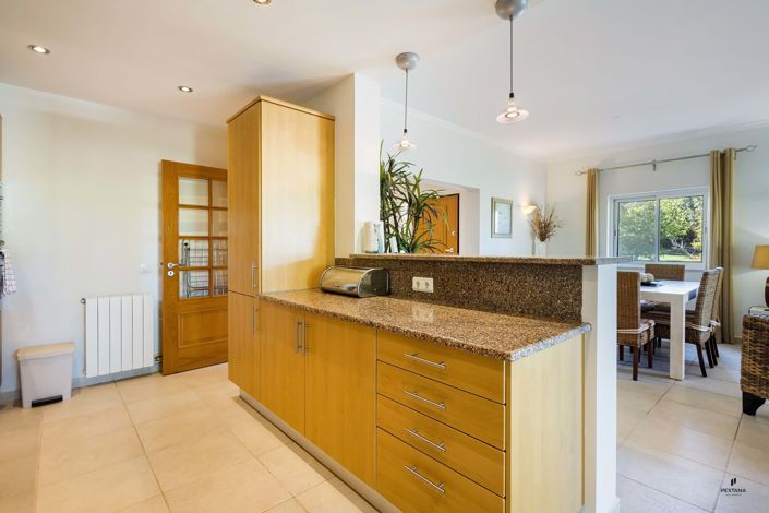 Image No.7-2 Bed Property for sale