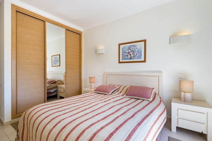 Image No.8-2 Bed Property for sale