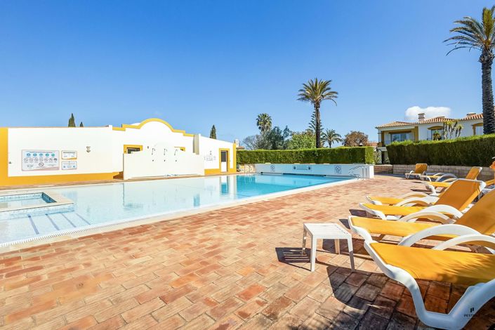 Image No.17-2 Bed Apartment for sale