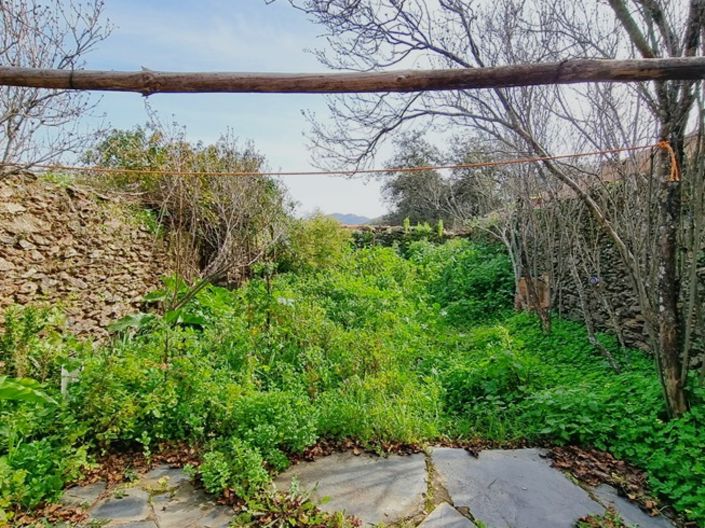 Image No.35-6 Bed Property for sale