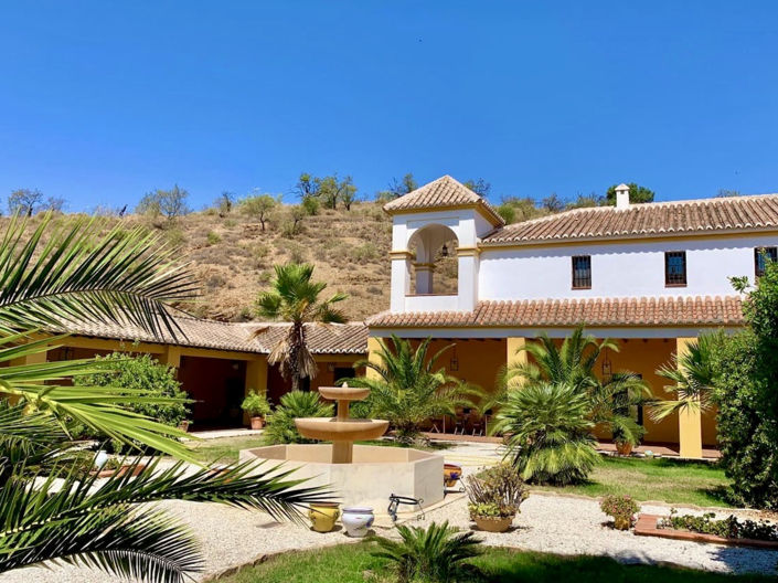 Image No.16-13 Bed Property for sale