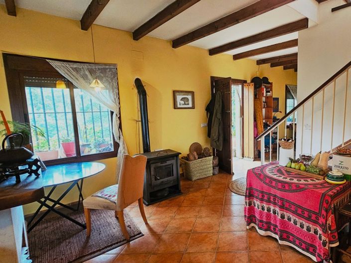 Image No.15-2 Bed Property for sale