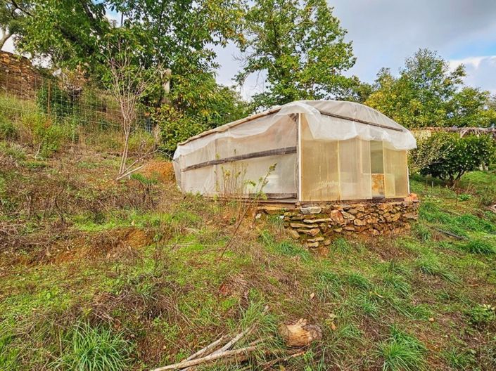 Image No.29-2 Bed Property for sale