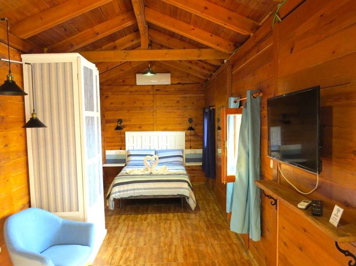 Image No.20-5 Bed Property for sale