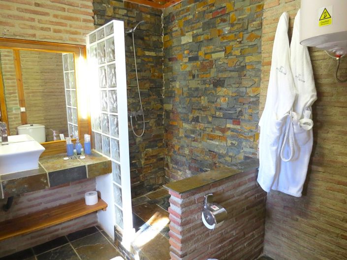 Image No.22-5 Bed Property for sale