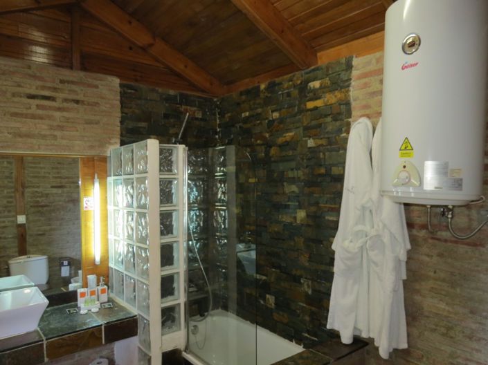 Image No.33-5 Bed Property for sale