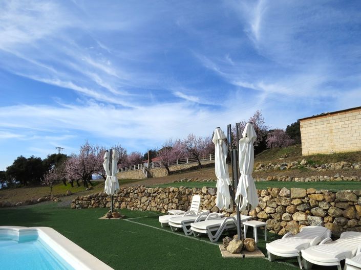 Image No.6-5 Bed Property for sale