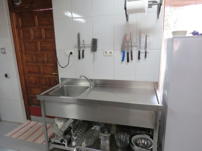 Image No.40-5 Bed Property for sale