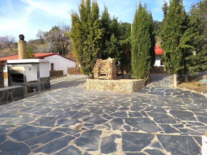 Image No.10-5 Bed Property for sale