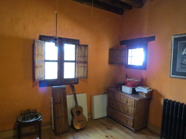 Image No.15-3 Bed Property for sale