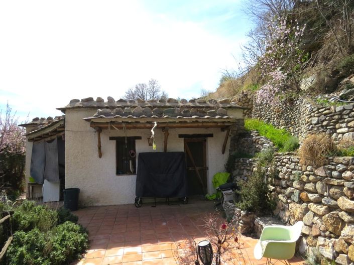 Image No.26-3 Bed Property for sale