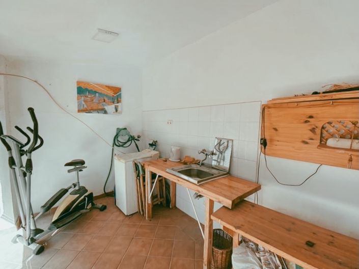 Image No.2-1 Bed Property for sale