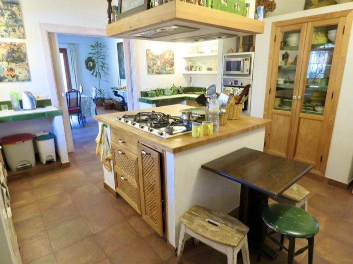 Image No.22-4 Bed Property for sale