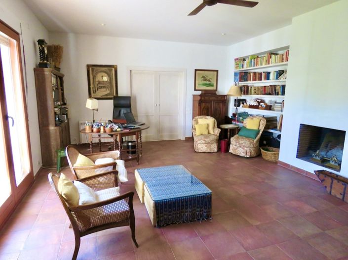 Image No.36-4 Bed Property for sale