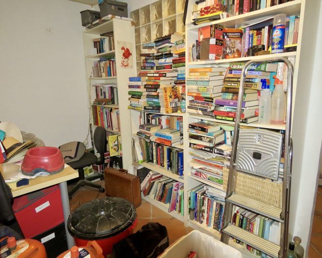 Image No.27-8 Bed Property for sale