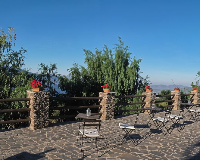 Image No.29-8 Bed Property for sale