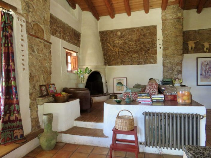 Image No.13-6 Bed Property for sale