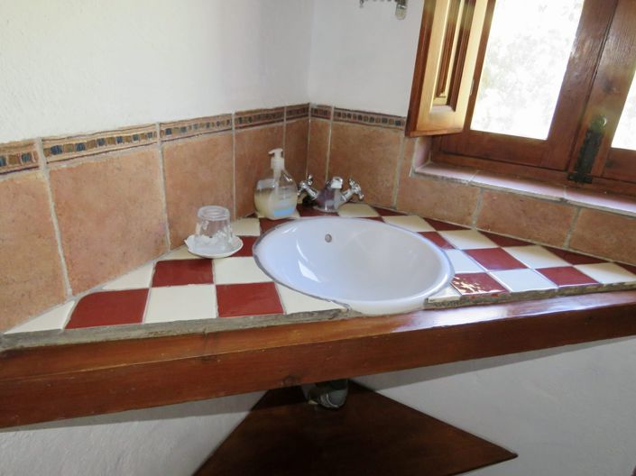 Image No.32-6 Bed Property for sale