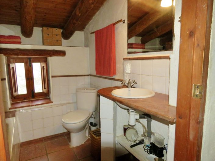 Image No.36-6 Bed Property for sale