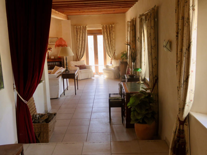 Image No.15-5 Bed Property for sale