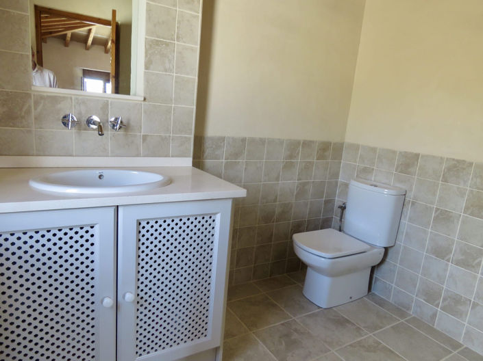 Image No.33-5 Bed Property for sale