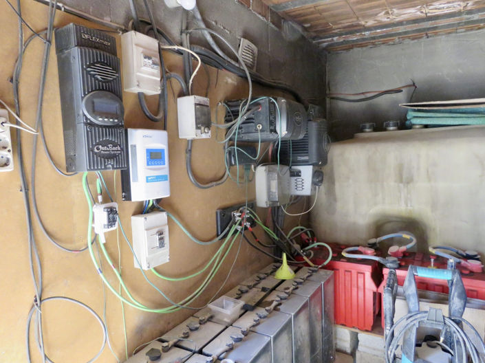 Image No.50-5 Bed Property for sale