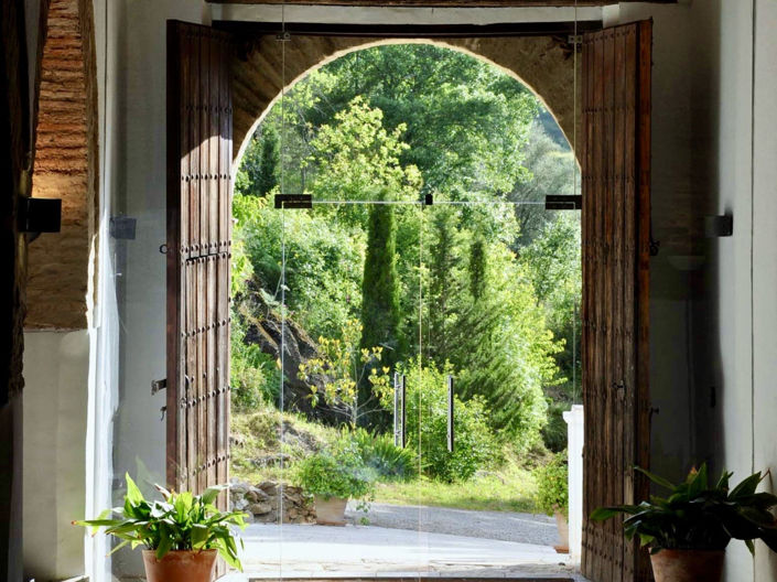 Image No.7-12 Bed Property for sale