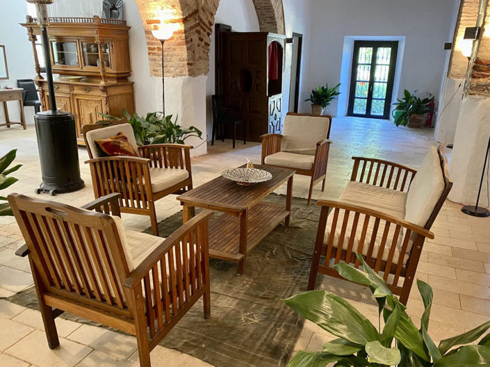 Image No.9-12 Bed Property for sale