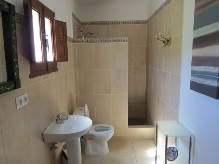 Image No.22-4 Bed Property for sale