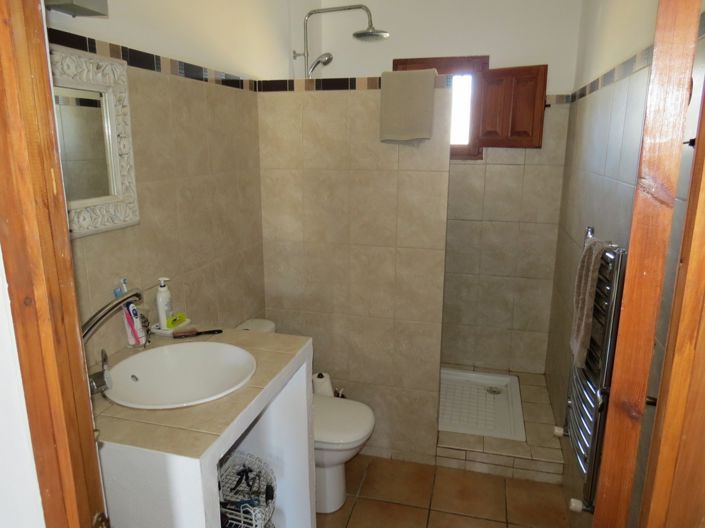 Image No.8-4 Bed Property for sale