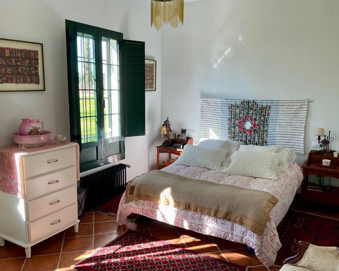 Image No.16-5 Bed Property for sale