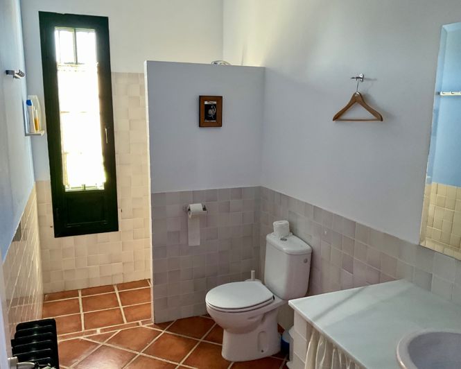 Image No.20-5 Bed Property for sale