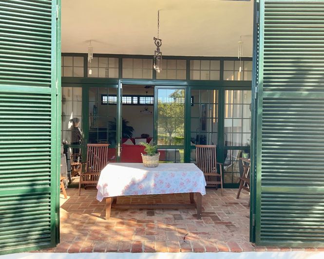 Image No.9-5 Bed Property for sale