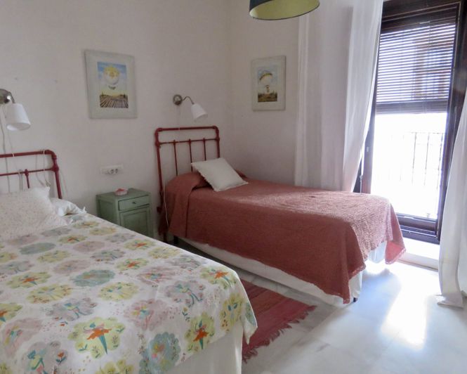 Image No.23-4 Bed Property for sale