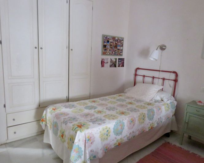 Image No.24-4 Bed Property for sale