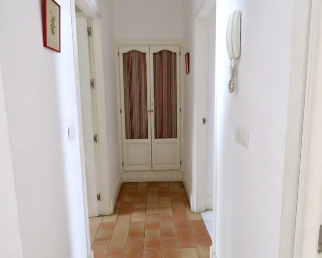 Image No.25-4 Bed Property for sale