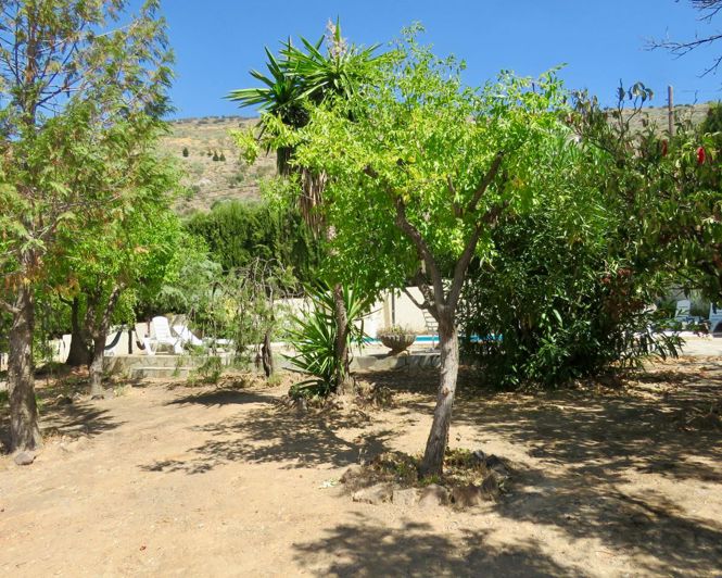 Image No.6-4 Bed Property for sale