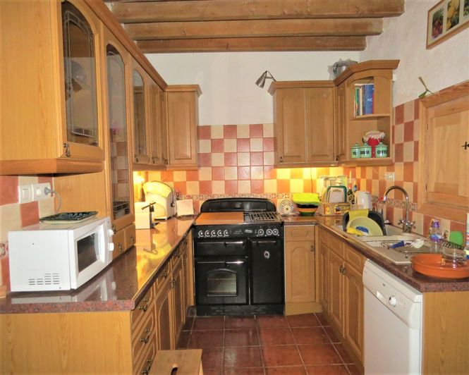 Image No.13-3 Bed Property for sale