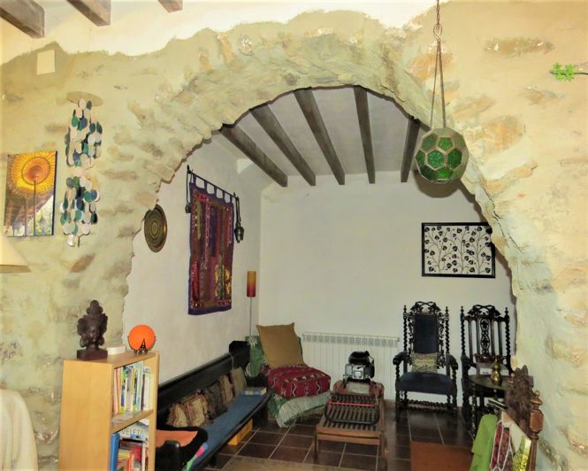 Image No.16-3 Bed Property for sale