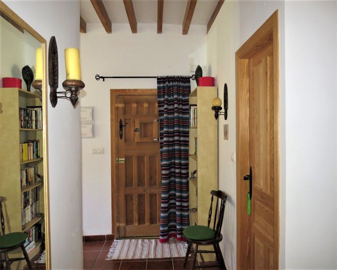 Image No.23-3 Bed Property for sale