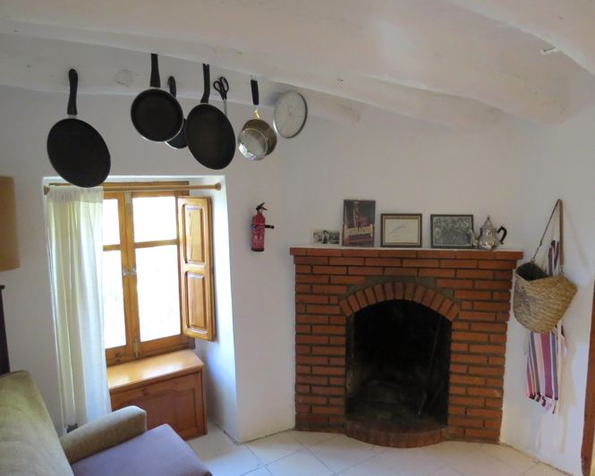 Image No.13-3 Bed Property for sale