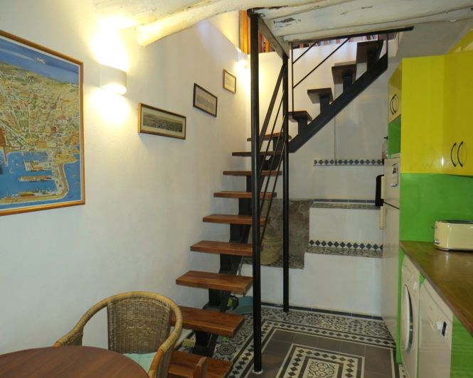 Image No.18-3 Bed Property for sale